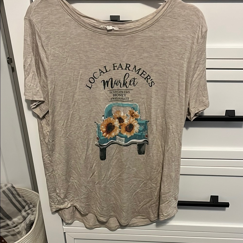 Maurice’s Graphic Tee